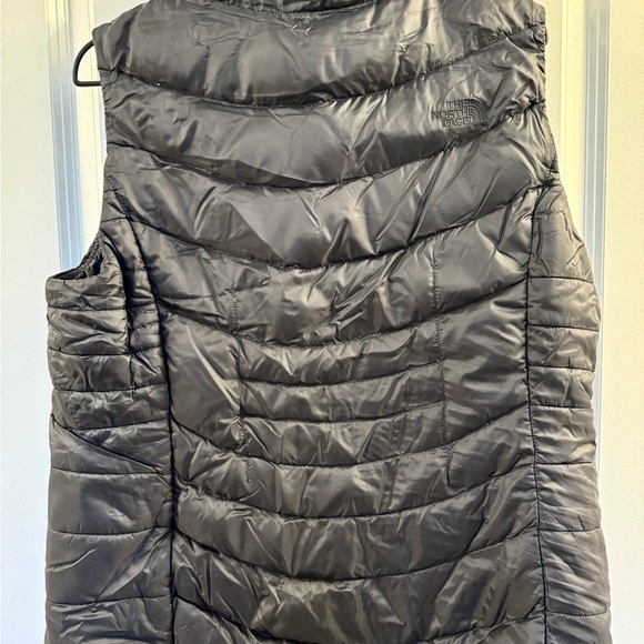 The North Face Gray Puffer Vest - Picture 5 of 6